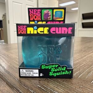 Nice Cube Super Solid Squish Toy - Blue